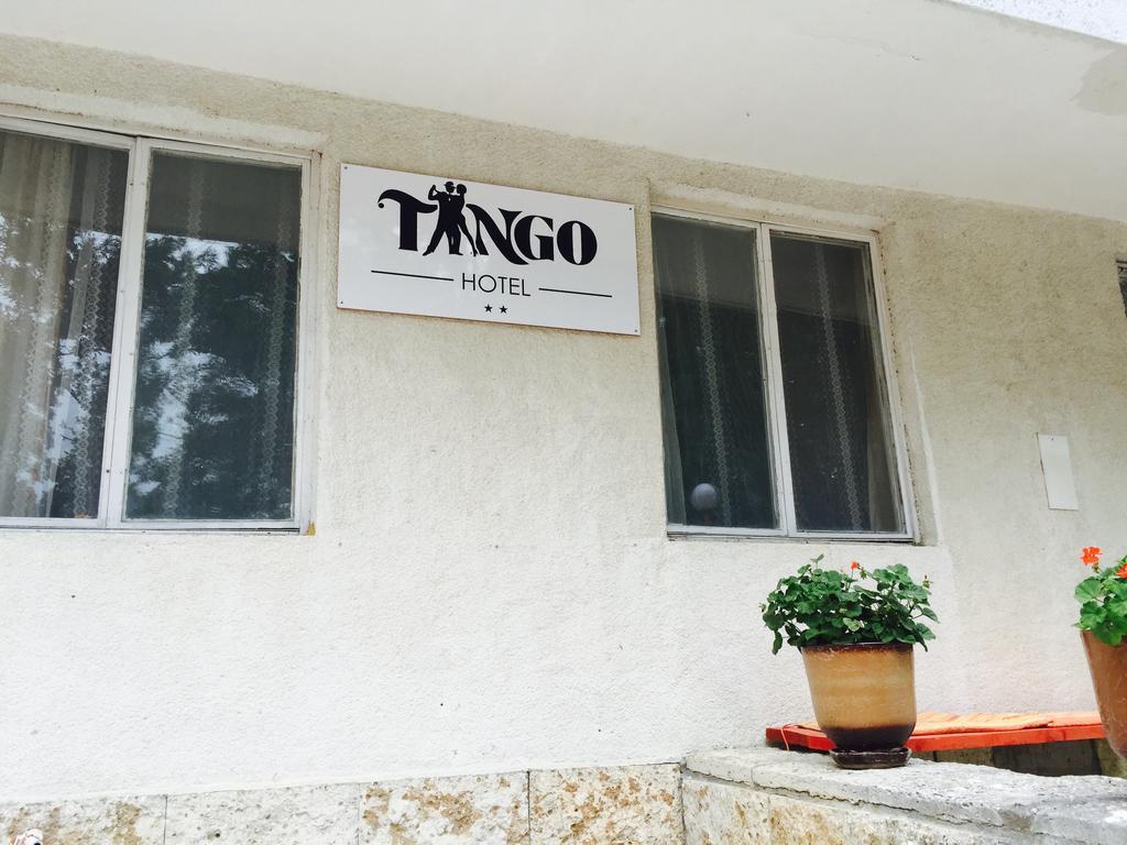 Hotel Tango Sables d'or Extérieur photo